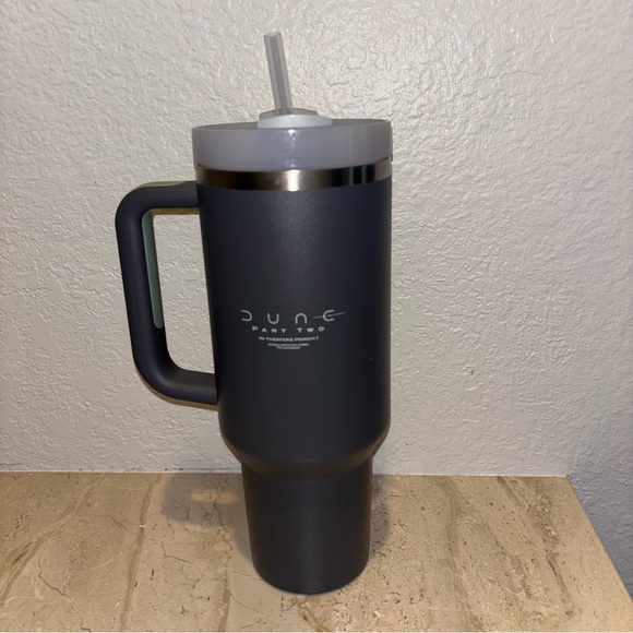 Stanley x DUNE Part Two 40 oz Tumbler RARE limited edition gray and green NEW - Picture 1 of 7